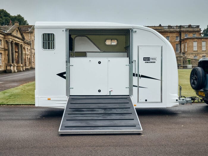 DAY-TREKA Horse Trailer Top Quality - Image 4
